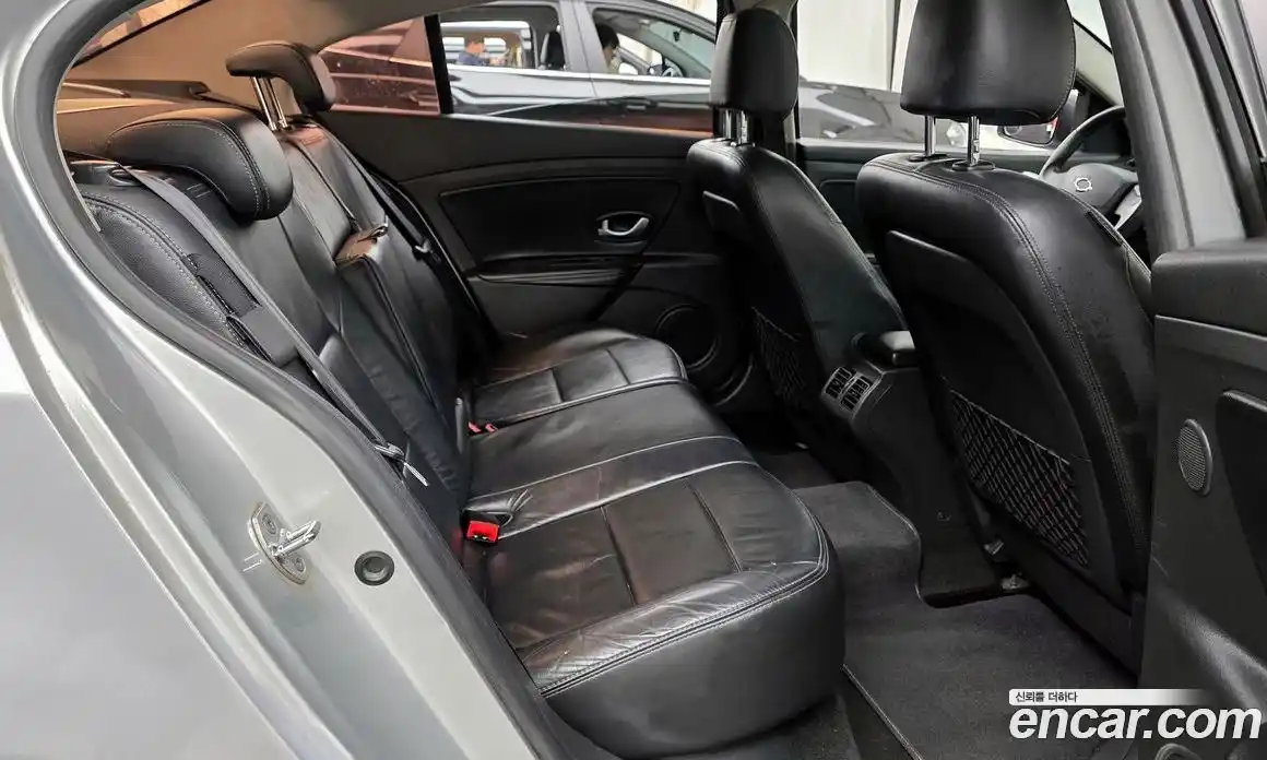 Renault SM3 2011 1.6 Автомат в Москве № 106113, фото 5