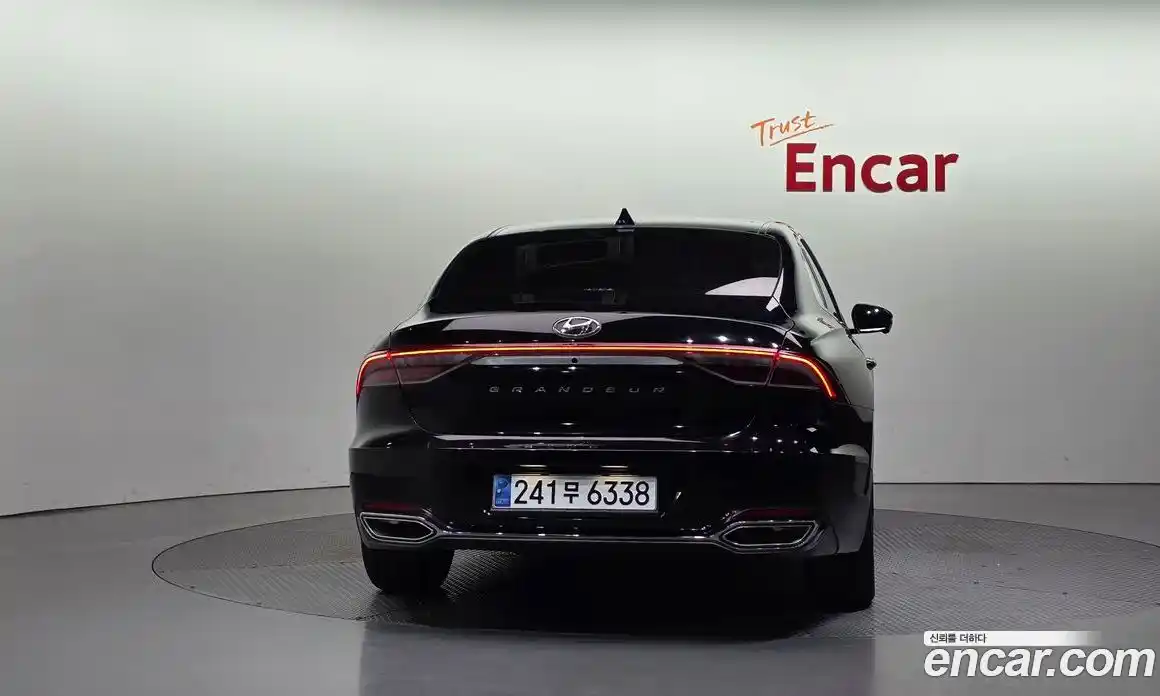 Hyundai Grandeur 2022 3.0 Автомат в Москве № 110643, фото 3