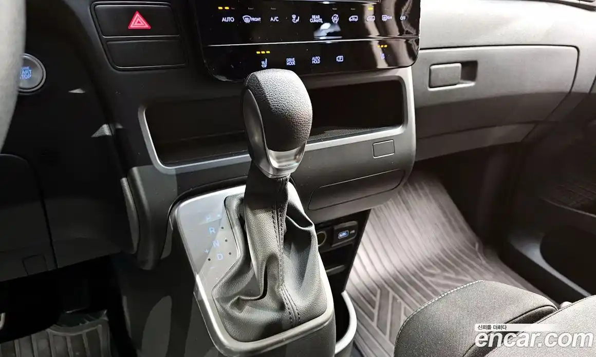 Hyundai Staria 2023 2.2 Автомат в Москве № 111369, фото 9