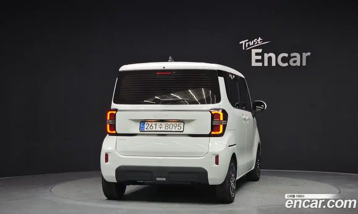 Kia Ray 2024 1.0 Автомат в Москве № 115470, фото 9