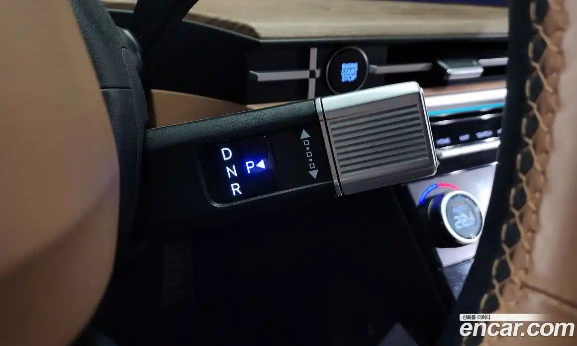 Hyundai Santa Fe 2024 1.6 Автомат в Москве № 123038, фото 11