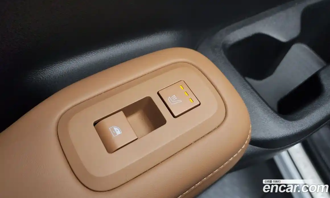 Hyundai Santa Fe 2024 1.6 Автомат в Москве № 123038, фото 17