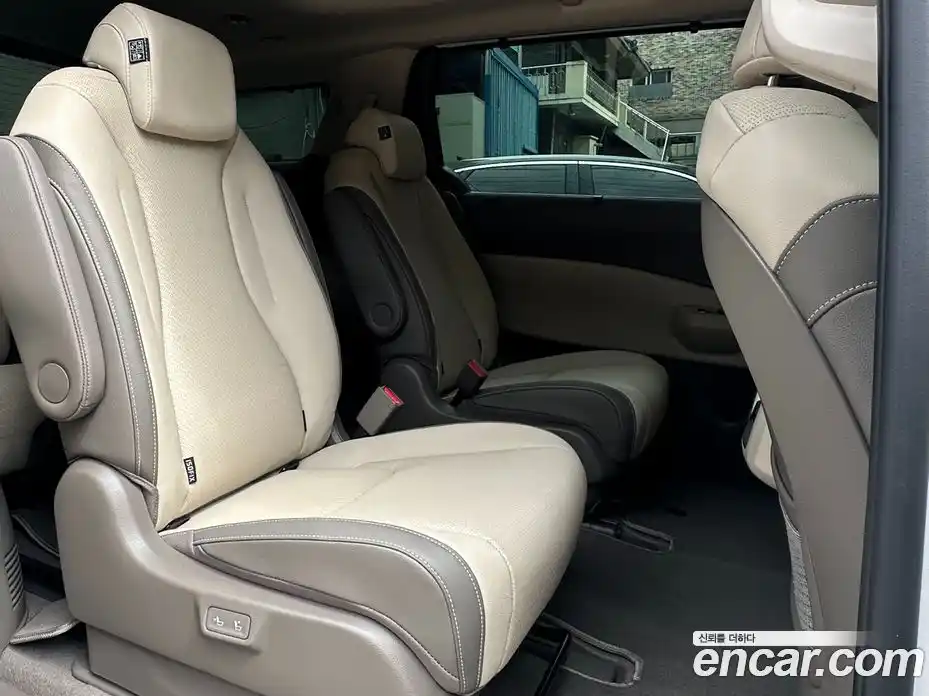 Kia Canival 2026 1.6 Автомат в Москве № 123400, фото 12