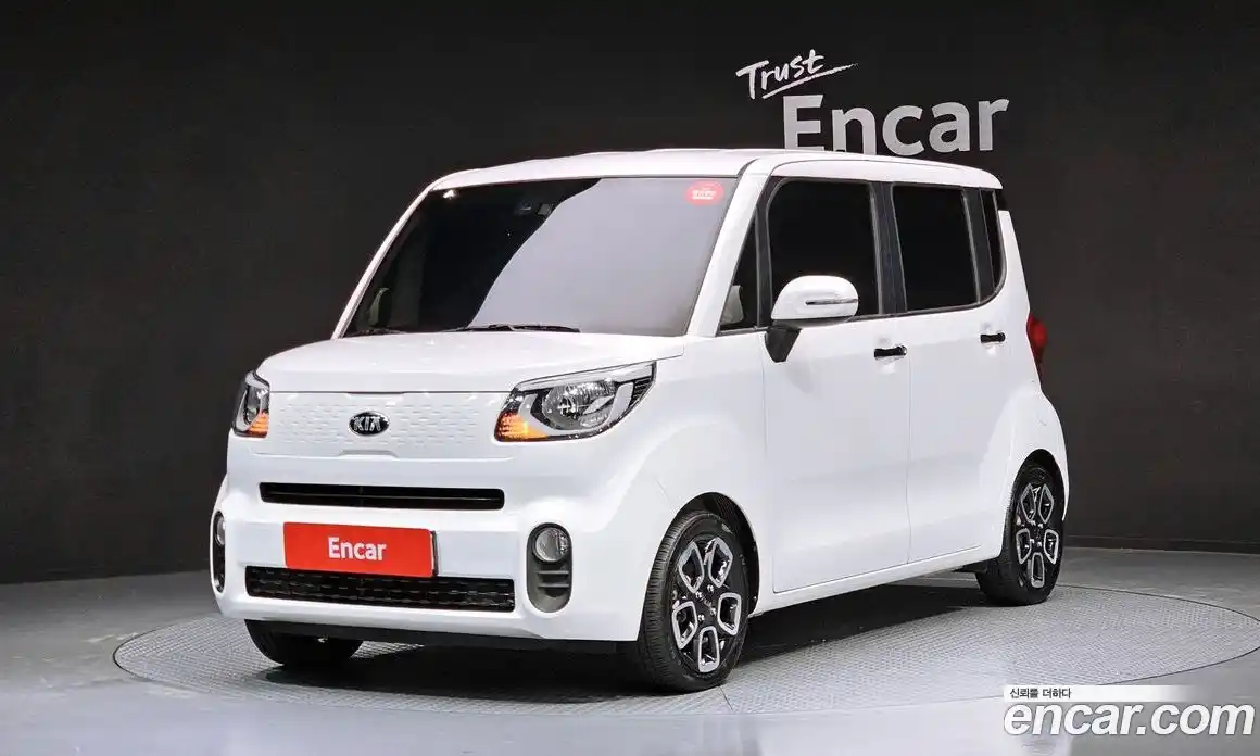 Kia Ray 2021 1.0 Автомат в Москве № 124416, фото 13