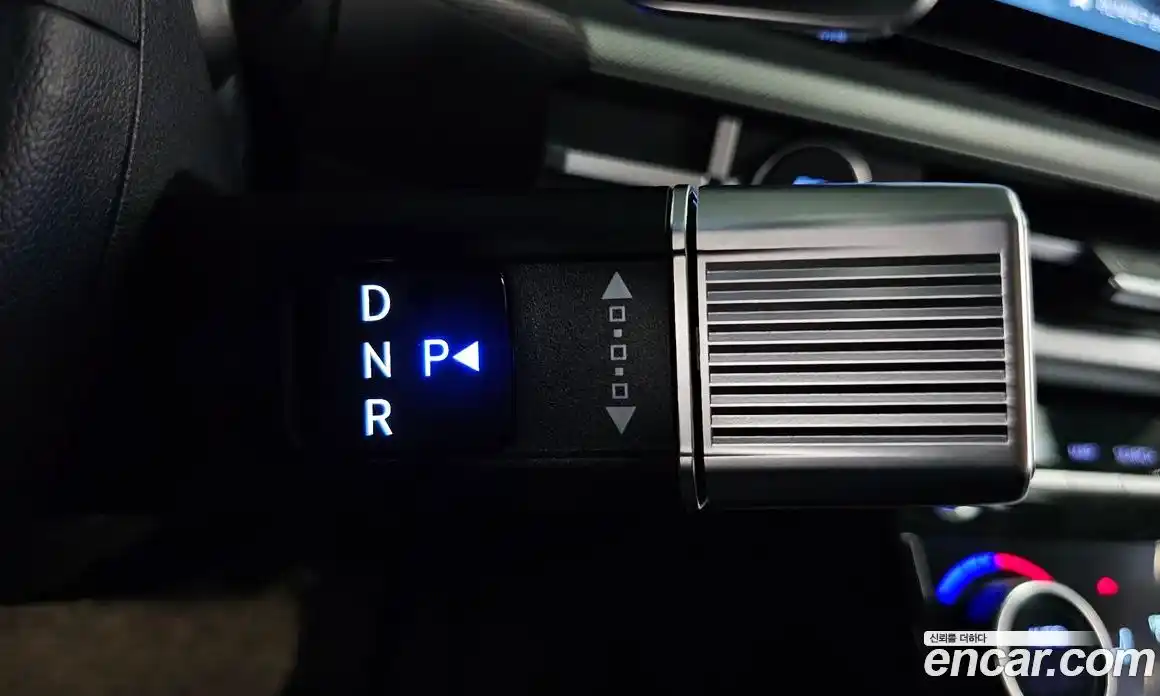 Hyundai Santa Fe 2024 1.6 Автомат в Москве № 125898, фото 18