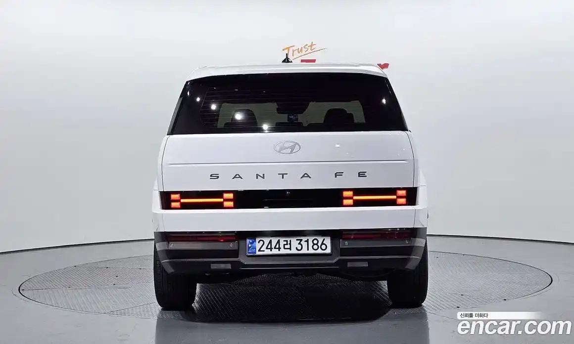 Hyundai Santa Fe 2024 1.6 Автомат в Москве № 125898, фото 4