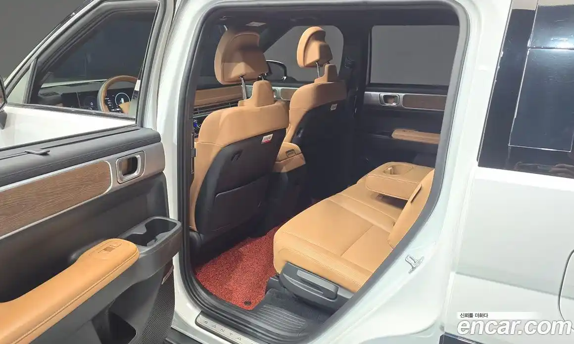 Hyundai Santa Fe 2024 1.6 Автомат в Москве № 126678, фото 18