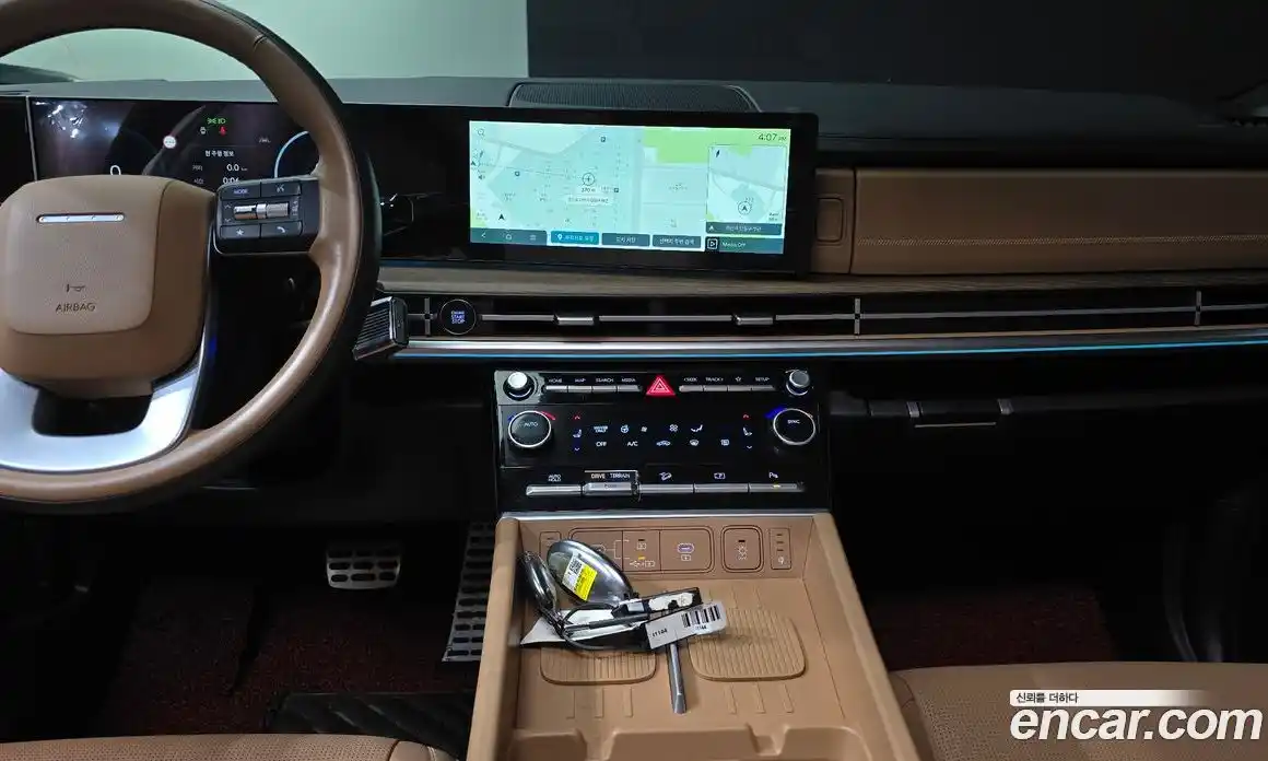 Hyundai Santa Fe 2024 1.6 Автомат в Москве № 126678, фото 3