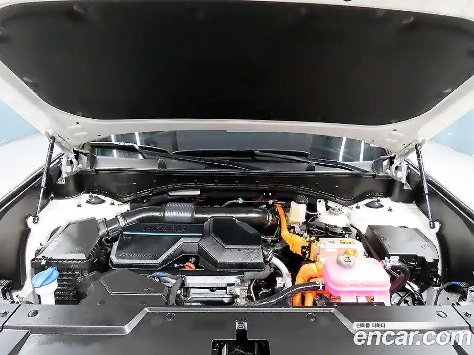 Hyundai Santa Fe 2024 1.6 Автомат в Москве № 128225, фото 19