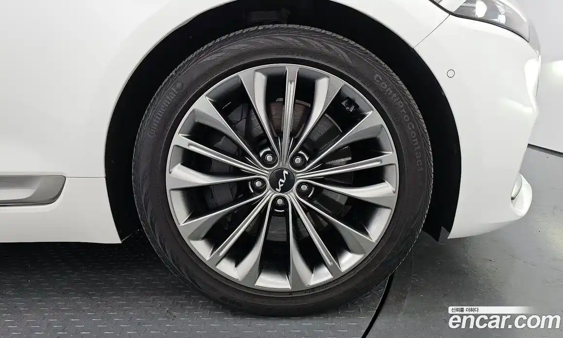 Kia K9 2022 3.8 Автомат в Москве № 131932, фото 4