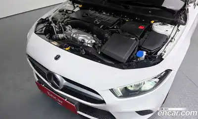 Mercedes-Benz A-Class 2022 2.0 Автомат в Москве № 137125, миниатюра 12