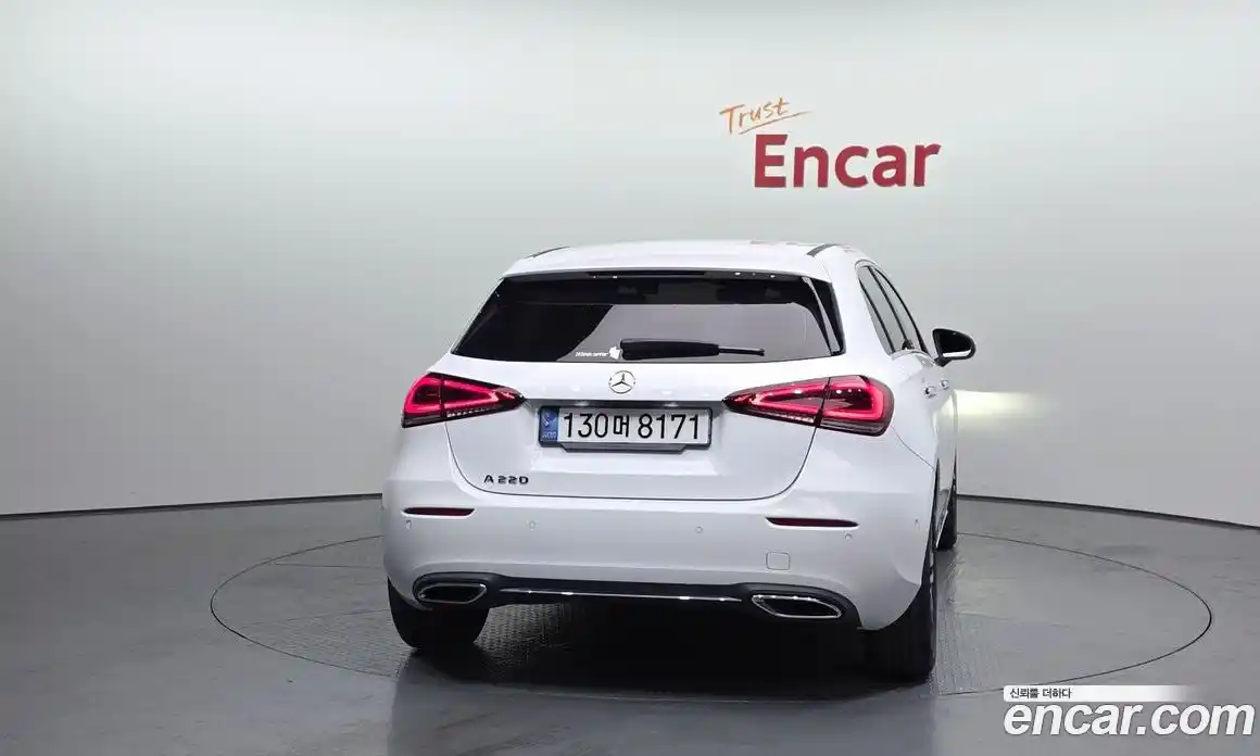 Mercedes-Benz A-Class 2022 2.0 Автомат в Москве № 137125, фото 16