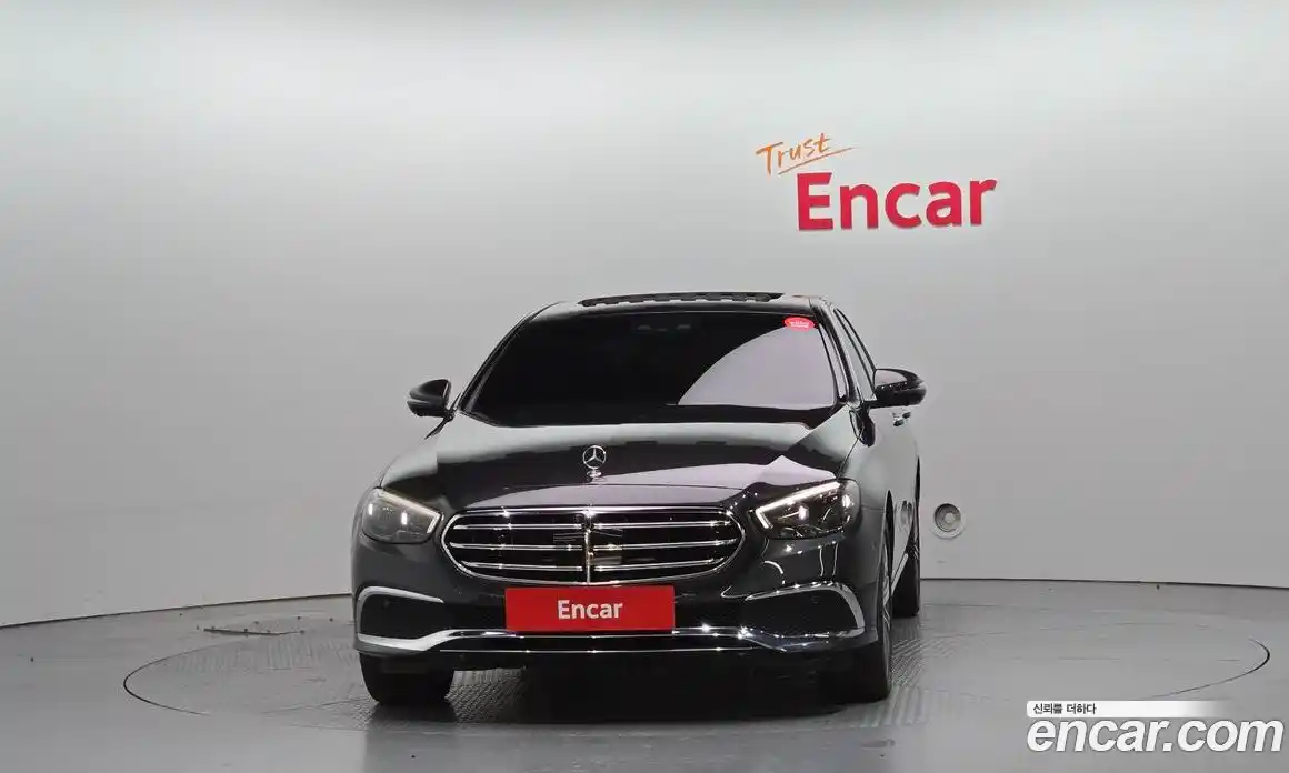 Mercedes-Benz E-Class 2023 2.0 Автомат в Москве № 137513, фото 3