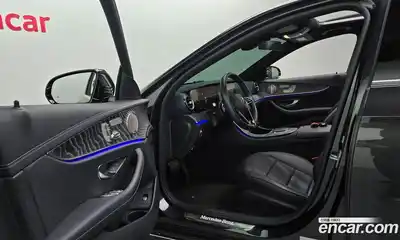 Mercedes-Benz E-Class 2023 2.0 Автомат в Москве № 137513, миниатюра 10