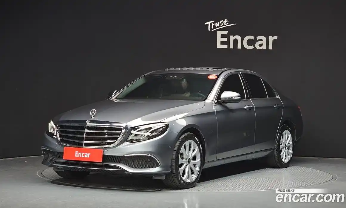 Mercedes-Benz E-Class 2019 1.9 Автомат в Москве № 141464, фото 14