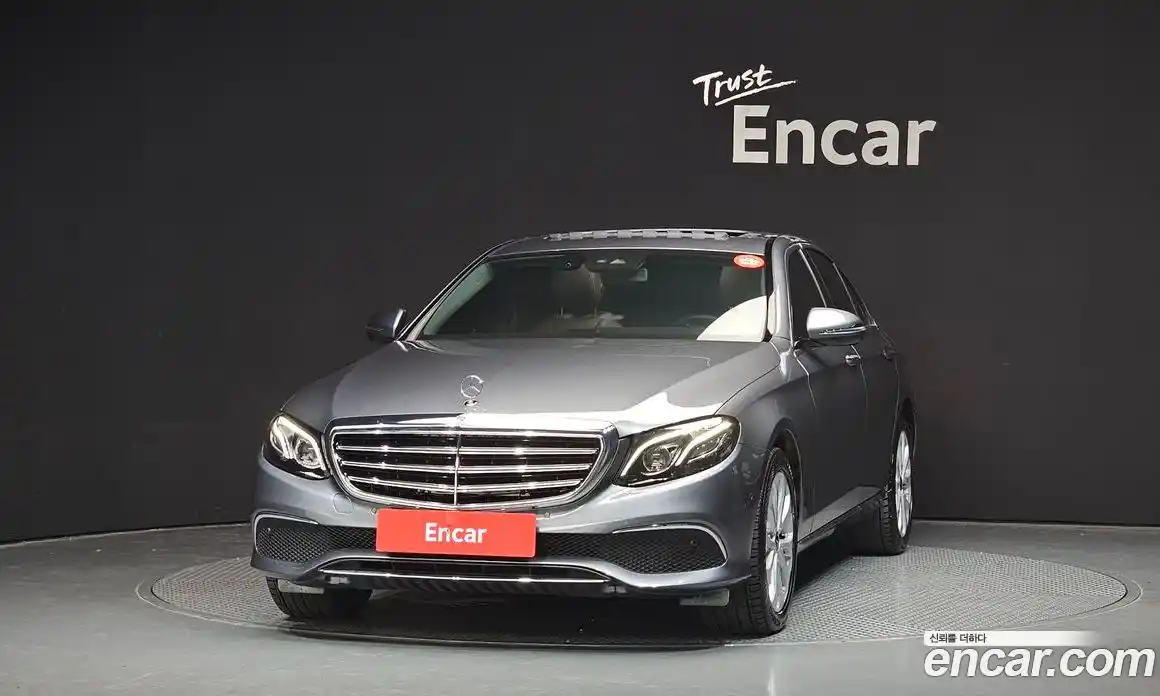Mercedes-Benz E-Class 2019 1.9 Автомат в Москве № 141464, фото 16