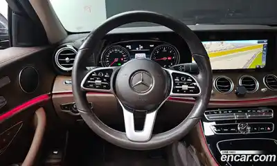 Mercedes-Benz E-Class 2019 1.9 Автомат в Москве № 141464, миниатюра 9