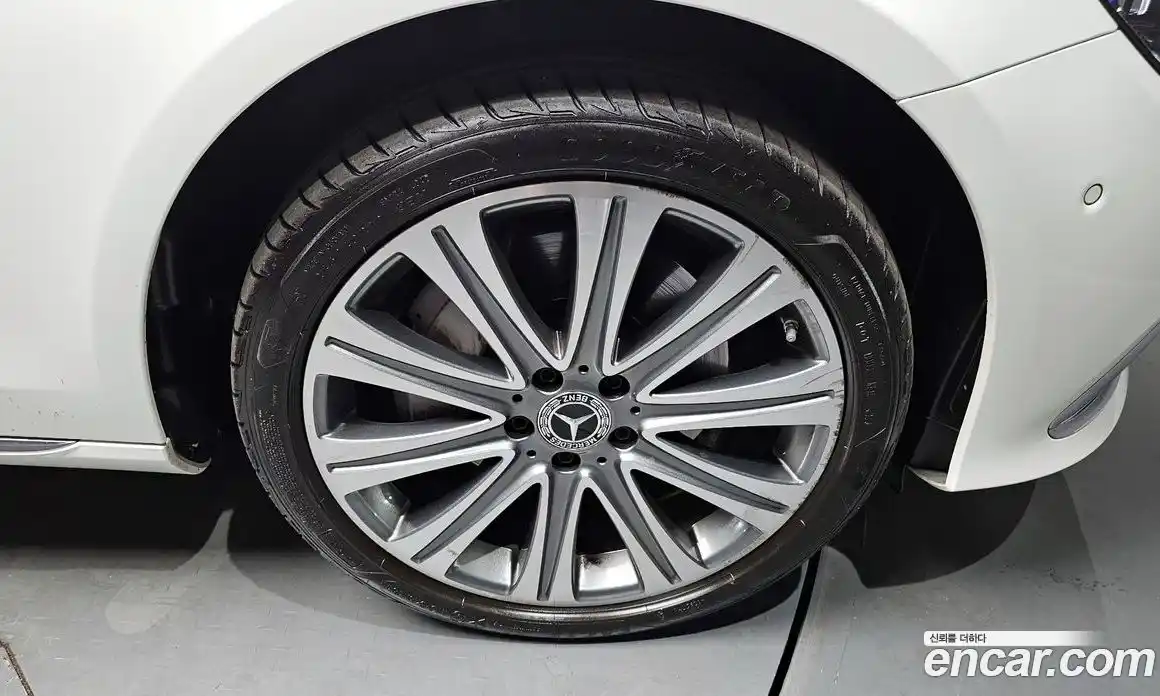 Mercedes-Benz E-Class 2023 2.0 Автомат в Москве № 142350, фото 16