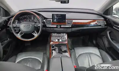 Audi A8, 2012