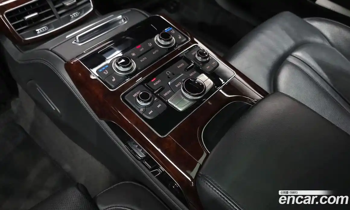 Audi A8 2012 4.2 Автомат в Москве № 147209, фото 18