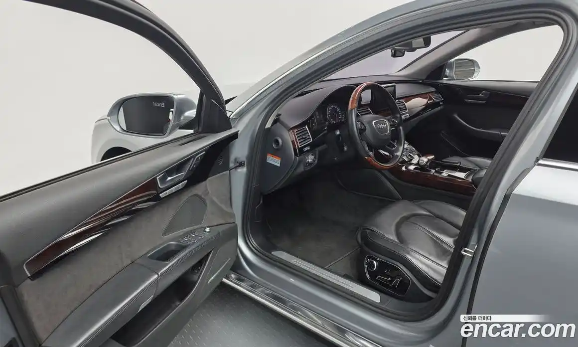 Audi A8 2012 4.2 Автомат в Москве № 147209, фото 10