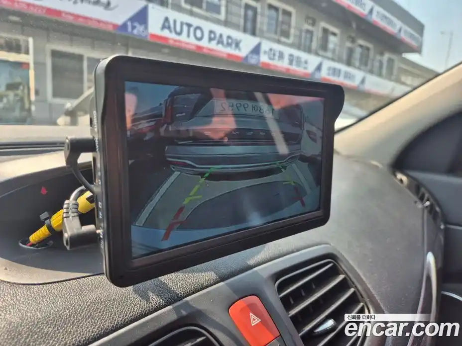 Renault SM3 2011 1.6 Автомат в Москве № 147919, фото 16