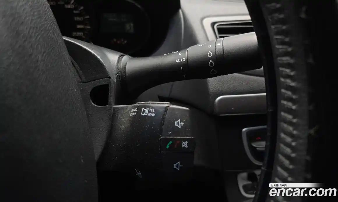 Renault SM3 2011 1.6 Автомат в Москве № 147919, фото 17