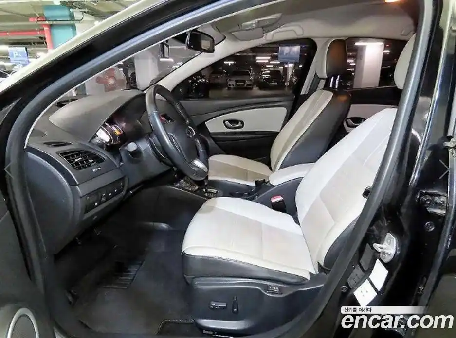 Renault SM3 2017 1.6 Автомат в Москве № 152210, фото 6