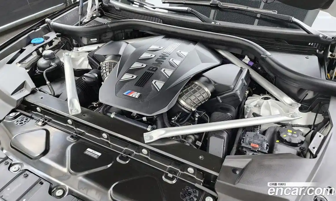 BMW X6 2024 4.4 Автомат в Москве № 154571, фото 17