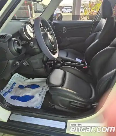 Mini Cooper 2018 1.5 Автомат в Москве № 154918, миниатюра 7