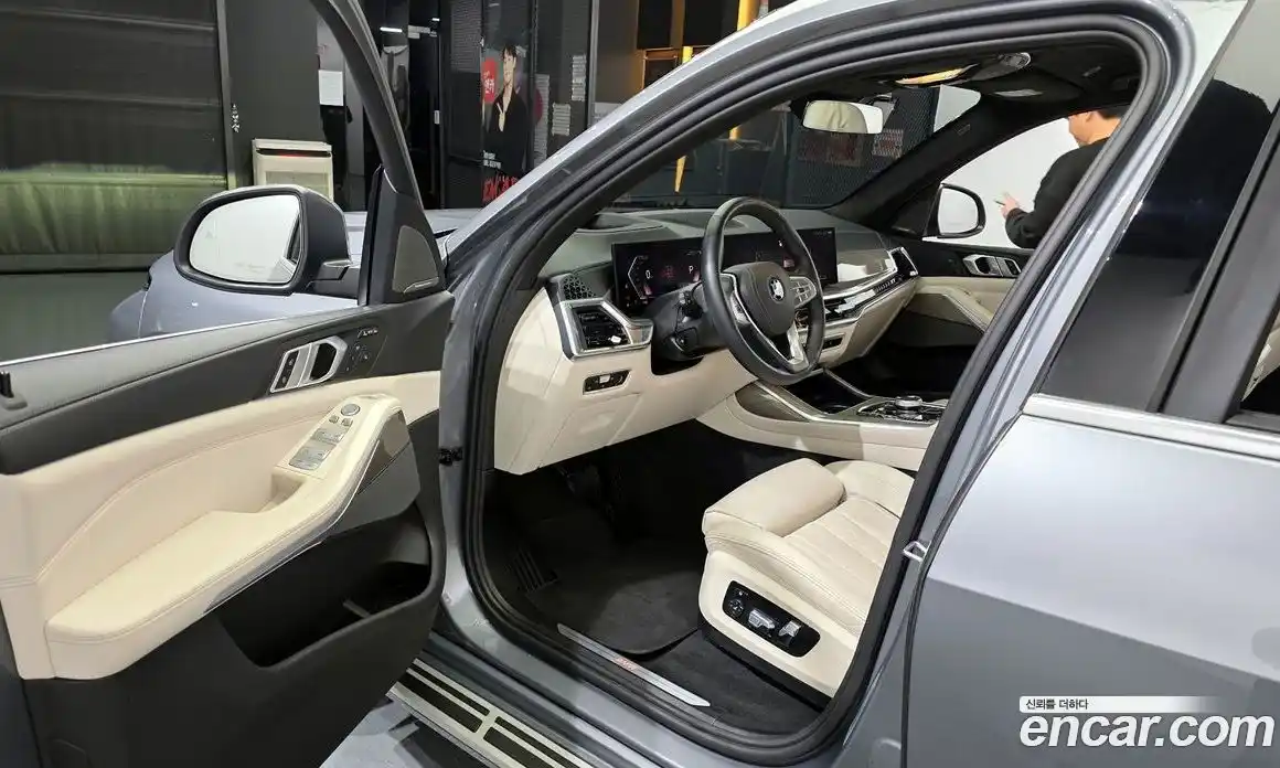 BMW X7 2023 3.0 Автомат в Москве № 157823, фото 2