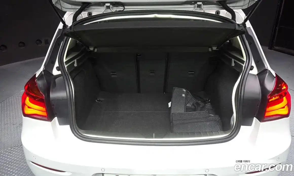 BMW 1-Series 2016 2.0 Автомат в Москве № 158319, фото 20