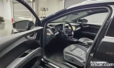 Audi Q4 e-tron 2023 0.2 Автомат в Москве № 158660, миниатюра 10