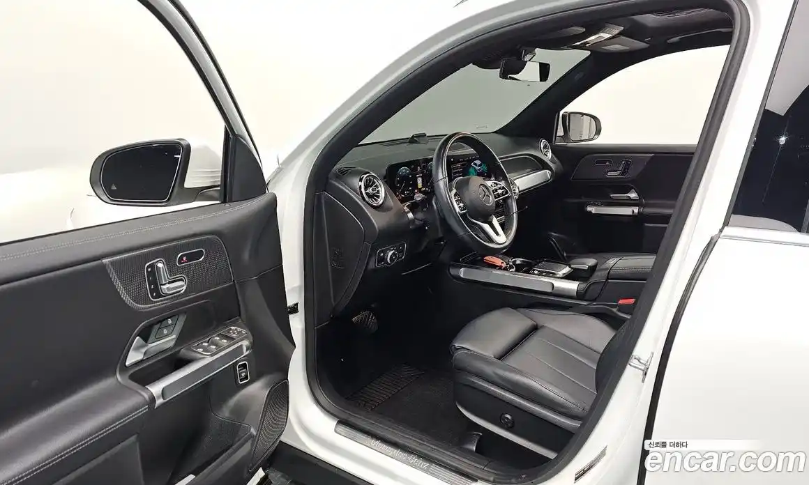 Mercedes-Benz GLB-Class 2021 2.0 Автомат в Москве № 160892, фото 11