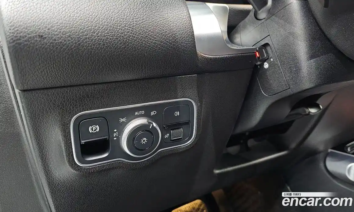 Mercedes-Benz GLB-Class 2021 2.0 Автомат в Москве № 160892, фото 12