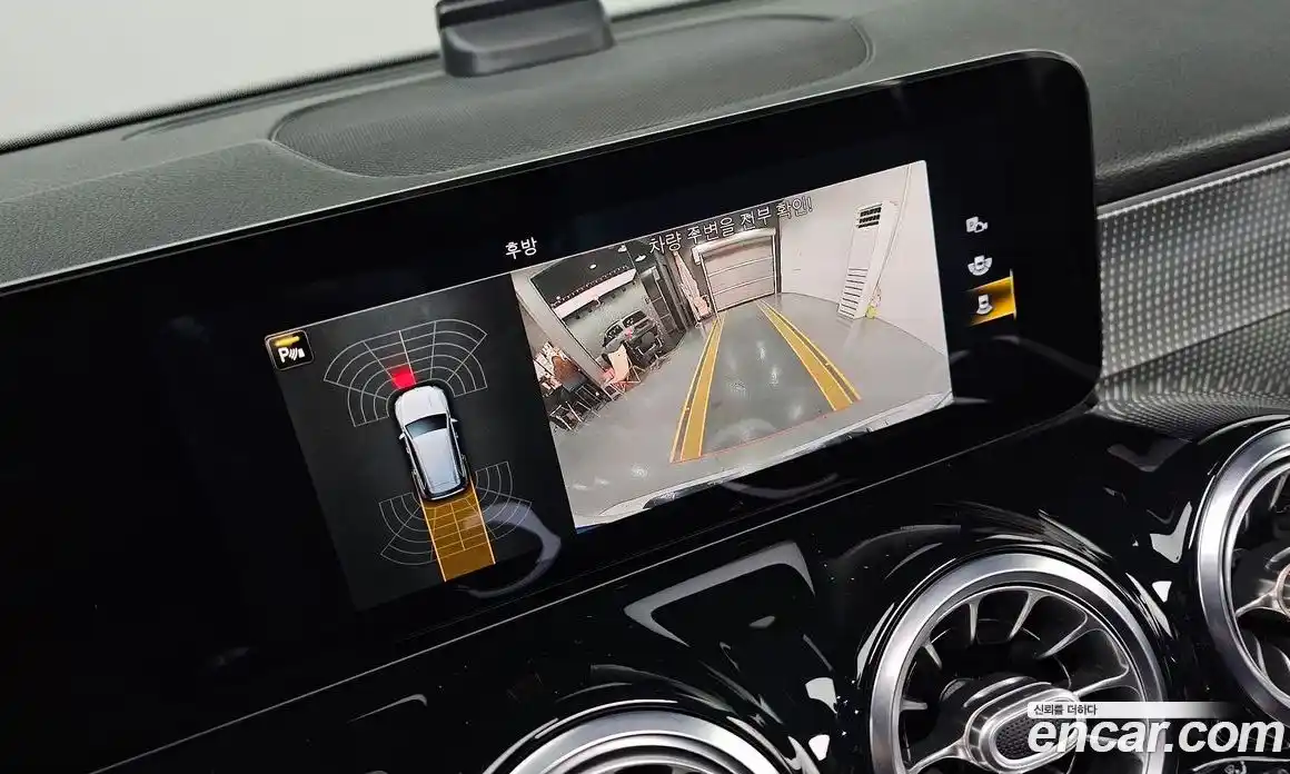 Mercedes-Benz GLB-Class 2021 2.0 Автомат в Москве № 160892, фото 15