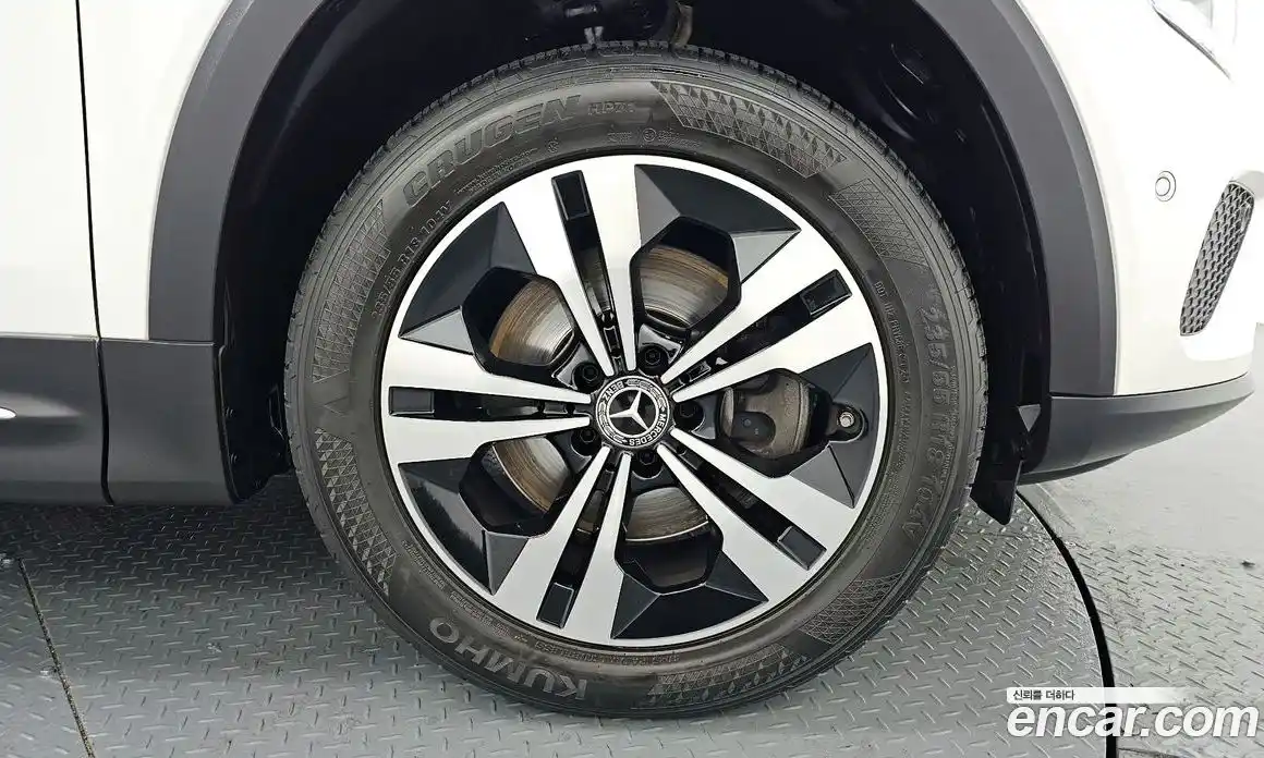 Mercedes-Benz GLB-Class 2021 2.0 Автомат в Москве № 160892, фото 5