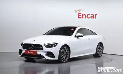 Mercedes-Benz E-Class 2023 2.0 Автомат в Москве № 161281, миниатюра 3