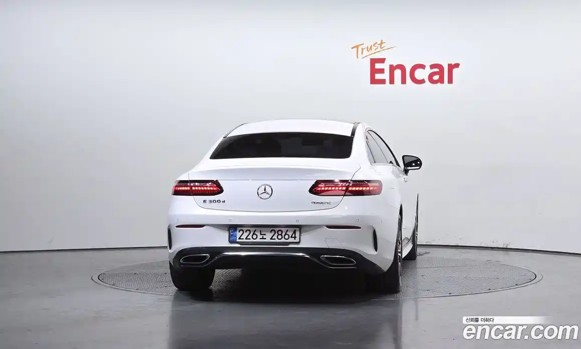 Mercedes-Benz E-Class 2023 2.0 Автомат в Москве № 161281, фото 10