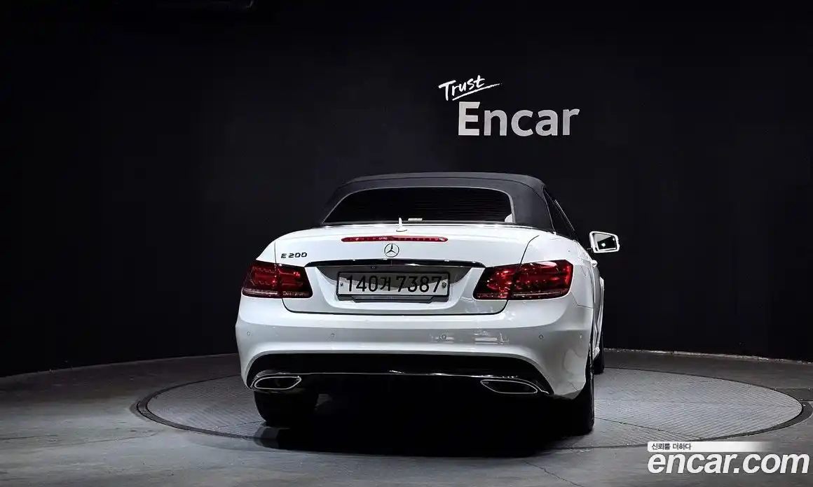 Mercedes-Benz E-Class 2016 2.0 Автомат в Москве № 161751, фото 12