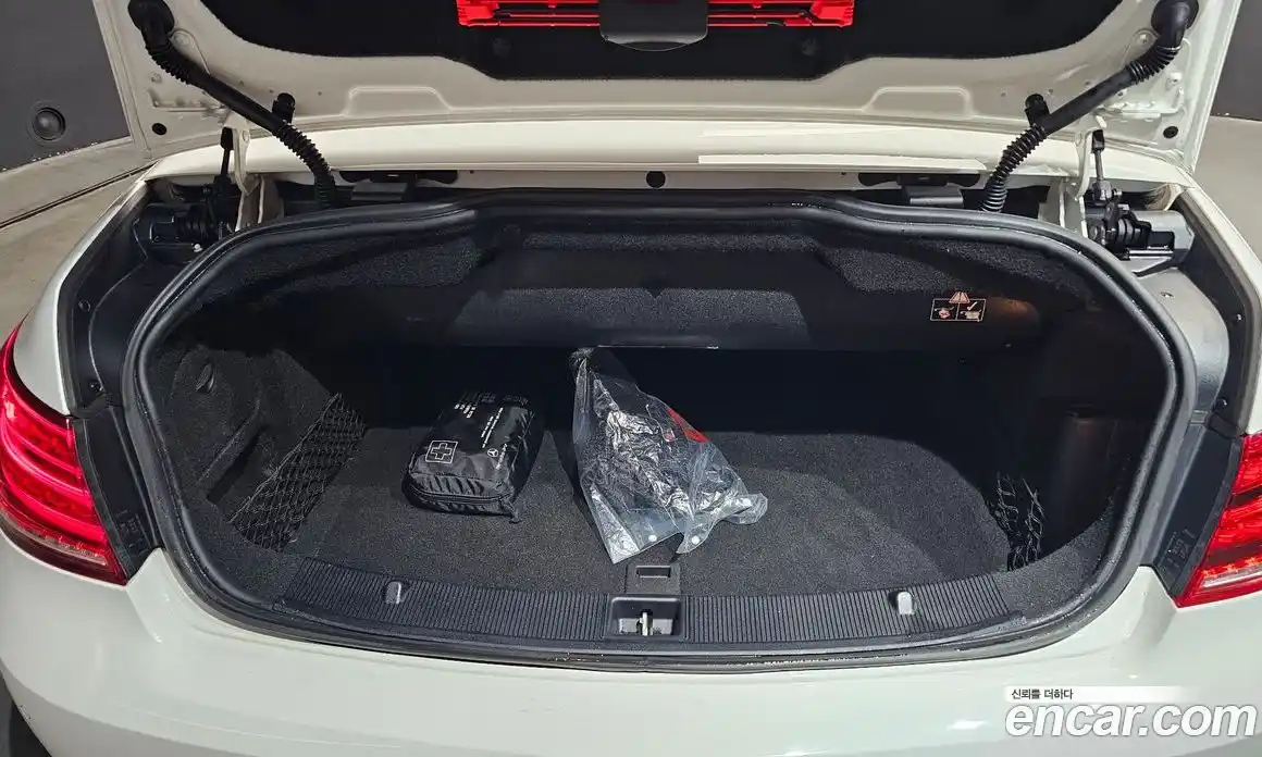 Mercedes-Benz E-Class 2016 2.0 Автомат в Москве № 161751, фото 3