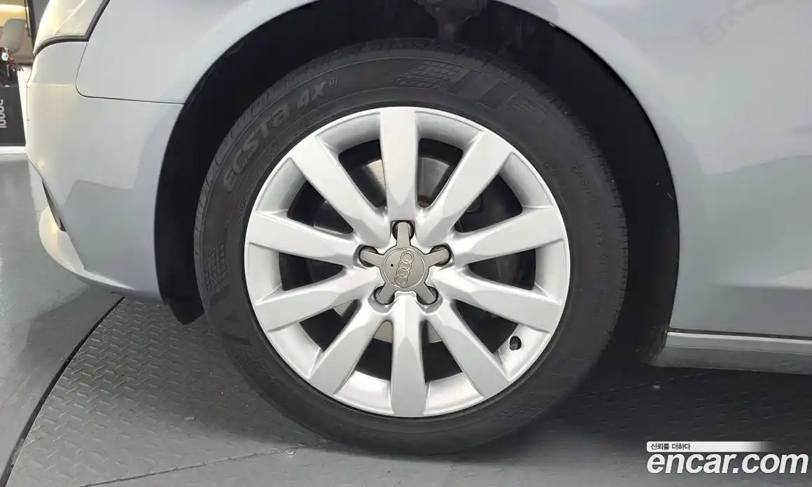 Audi A4 2010 2.0 Автомат в Москве № 162742, фото 5