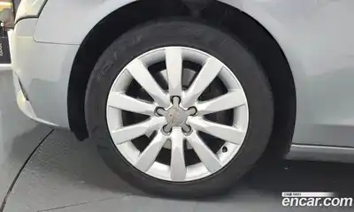 Audi A4 2010 2.0 Автомат в Москве № 162742, миниатюра 5