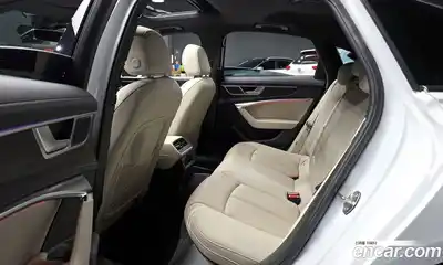 Audi A6 2023 2.0 Автомат в Москве № 162861, миниатюра 12