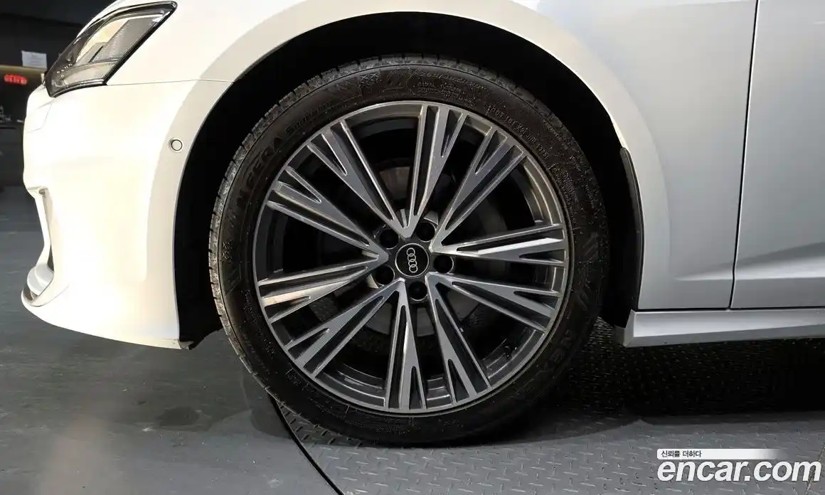 Audi A6 2023 2.0 Автомат в Москве № 162861, фото 5