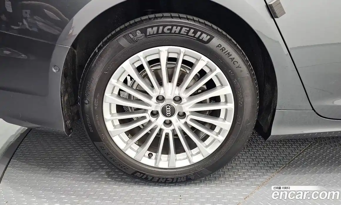 Audi A6 2021 2.0 Автомат в Москве № 162953, фото 5