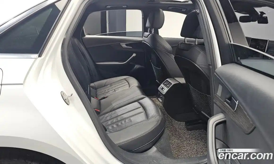 Audi A4 2019 2.0 Автомат в Москве № 163257, фото 12