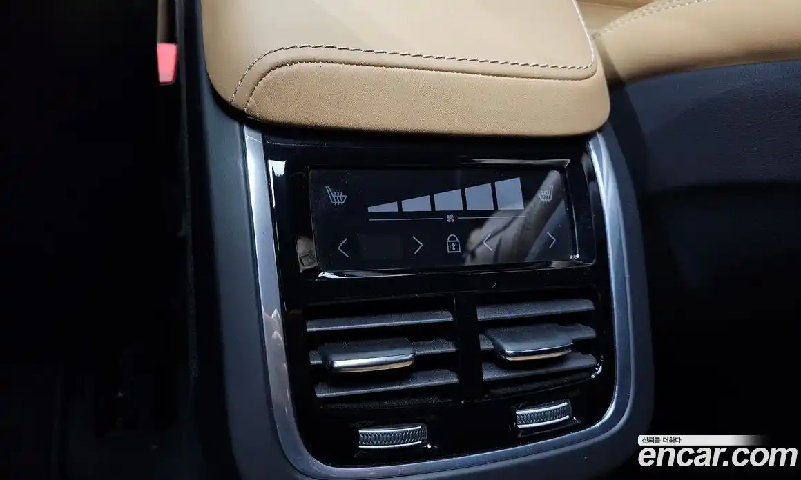 Volvo XC60 2019 2.0 Автомат в Москве № 164616, фото 20