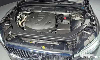 Volvo XC60 2019 2.0 Автомат в Москве № 164616, миниатюра 3