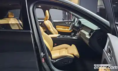 Volvo XC60 2019 2.0 Автомат в Москве № 164616, миниатюра 4